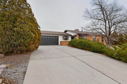 300 4th Ave Ne, Rio Rancho, NM, 87124-4818 | Card Image