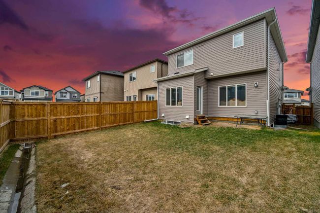 33 Savanna Row Ne, Home with 4 bedrooms, 3 bathrooms and 2 parking in Calgary AB | Image 37