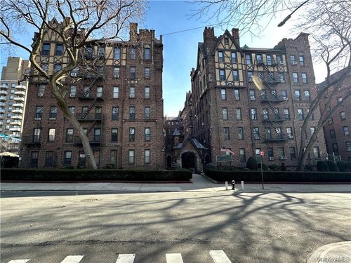 1f-83-15 116th St, Richmond Hill, NY, 11418-3424 | Card Image