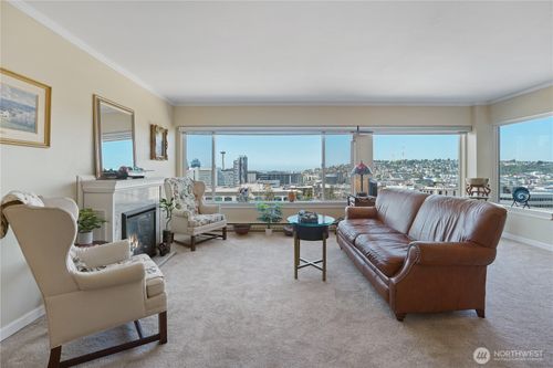 apt-214-308 E Republican St, Seattle, WA, 98102-4705 | Card Image