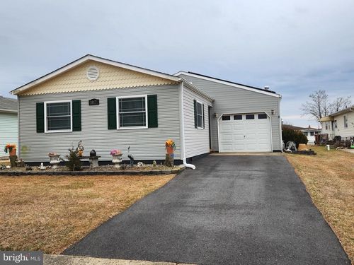 1017 Camino Real Ct, Toms River, NJ, 08757-4123 | Card Image