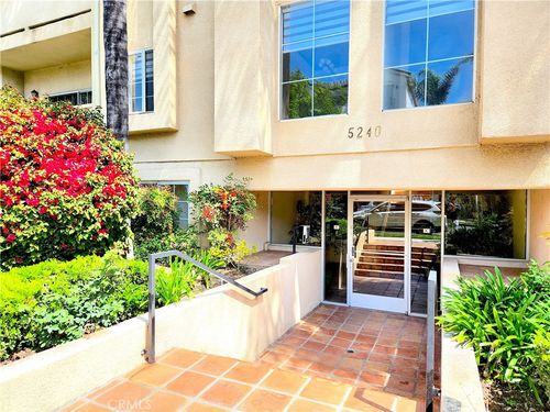 unit-101-5240 Vantage Ave, Valley Village, CA, 91607-5003 | Card Image