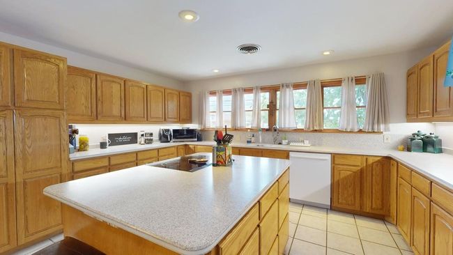1900 S Walnut St, House other with 3 bedrooms, 2 bathrooms and null parking in Brady TX | Image 4