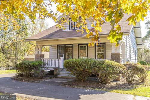 1525 Yardley Newtown Rd, YARDLEY, PA, 19067-4051 | Card Image