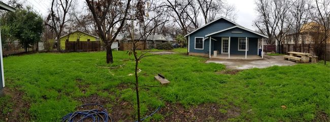 View of yard with a porch | Image 20
