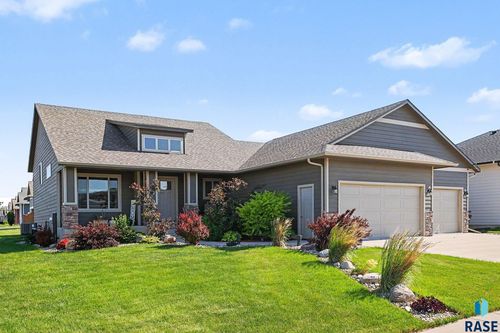 6800 E Smyrna Cir Circle, Sioux Falls, SD, 57110 | Card Image