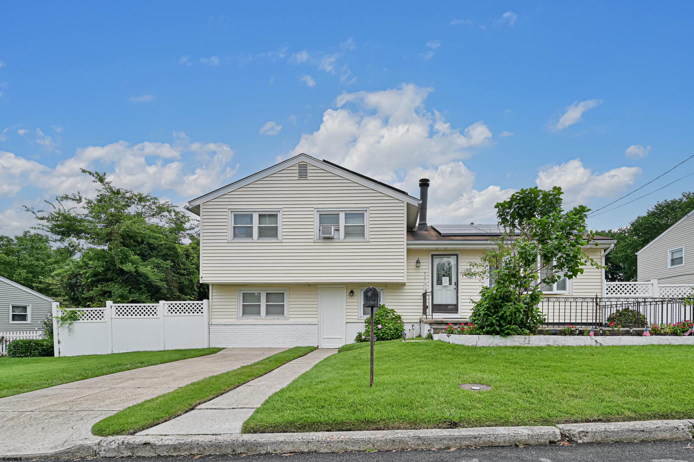 Bolton Ave, Absecon, NJ 08201
