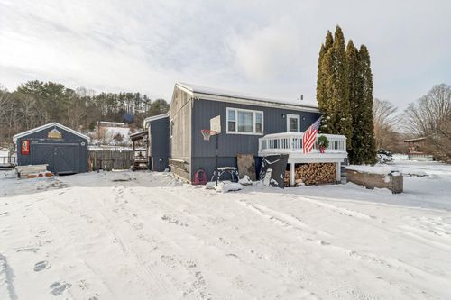 724 S Windsor St, South Royalton, VT, 05068-9620 | Card Image