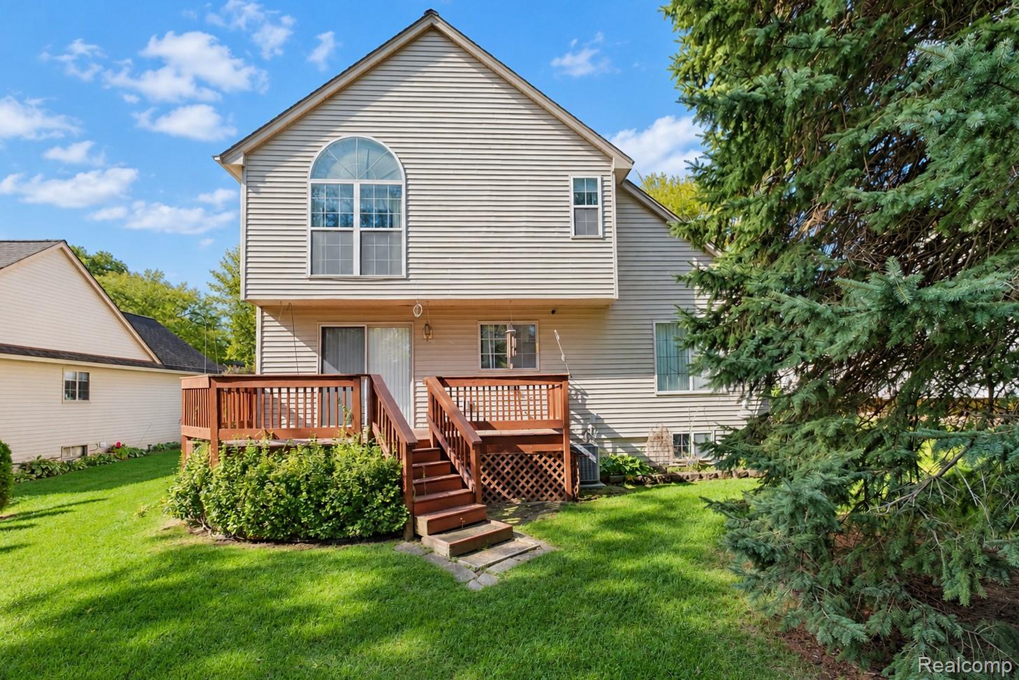Residential Lease in Waterford Charter Township 5