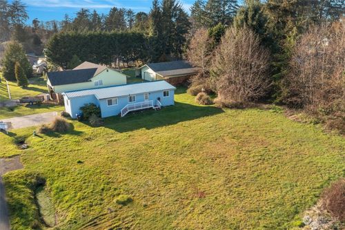 522 W Newell Ave, Westport, WA, 98595-9761 | Card Image