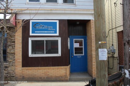 509 Centre St, Freeland, PA, 18224-1901 | Card Image