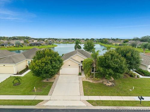 8080 Westfield Cir, Vero Beach, FL, 32966-5145 | Card Image