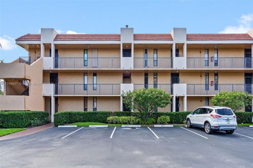 111-5711 Coral Lake Dr, Margate, FL, 33063 | Card Image