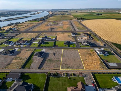 11714 Cordon Crest Ct, Pasco, WA, 99301-3093 | Card Image