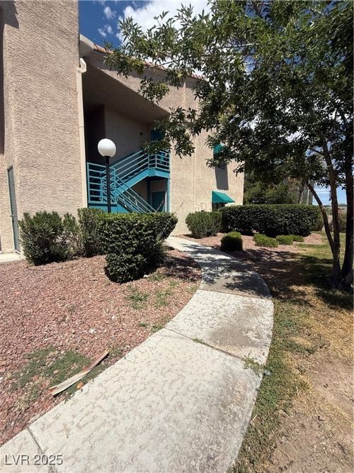 unit-106-4360 Woodpine Dr, Las Vegas, NV, 89119-7836 | Card Image