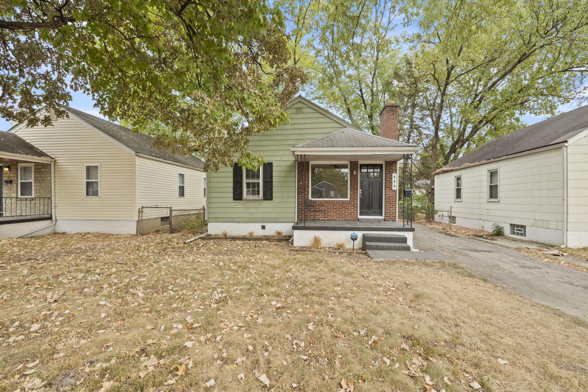 Weyant Ave, Columbus, OH 43213