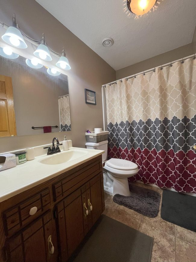 Bathroom - Lower Level | Image 13