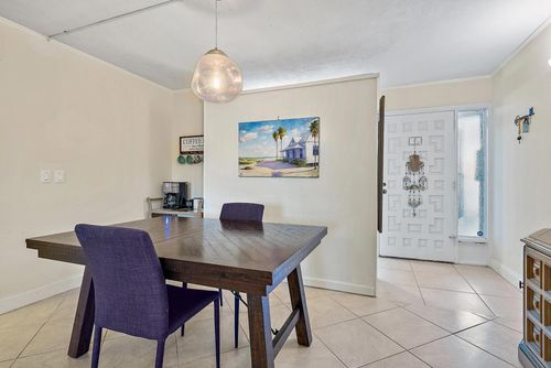 c-14-1561 Ne 12th Ter, Jensen Beach, FL, 34957-5686 | Card Image