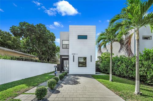 2320 Sw 14th St, Miami, FL, 33145-1204 | Card Image