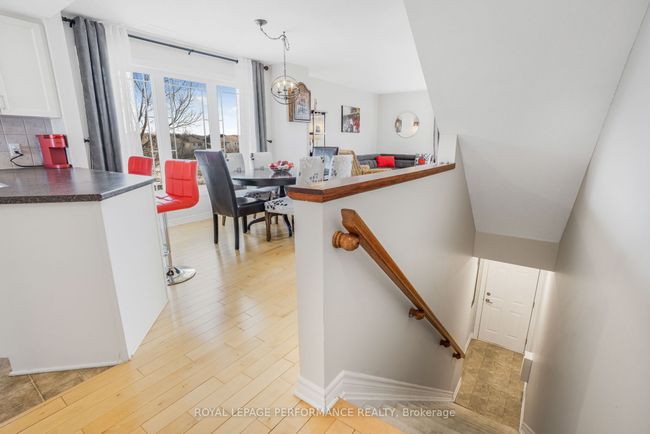 B - 433 Chapman Mills Dr, Condo with 2 bedrooms, 3 bathrooms and 1 parking in Nepean ON | Image 6