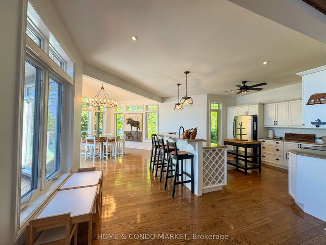 14 Charles Ave, House other with 5 bedrooms, 3 bathrooms and 6 parking in McKellar ON | Image 8