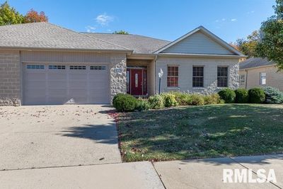 11226 N Oakwood Drive, Home with 3 bedrooms, 2 bathrooms and null parking in Peoria IL | Image 1