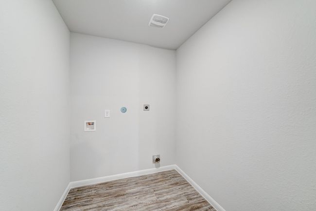 121 Pine Burr St, House other with 4 bedrooms, 2 bathrooms and 2 parking in Lufkin TX | Image 9