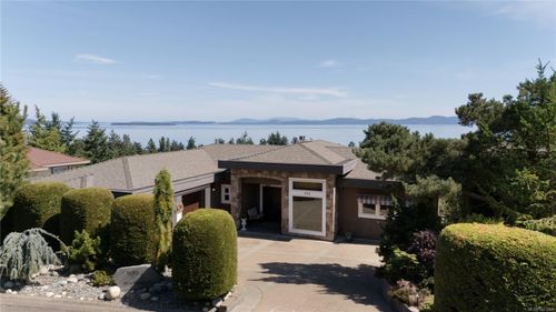 970 Seapearl Pl, Saanich, BC, V8Y2X2 | Card Image