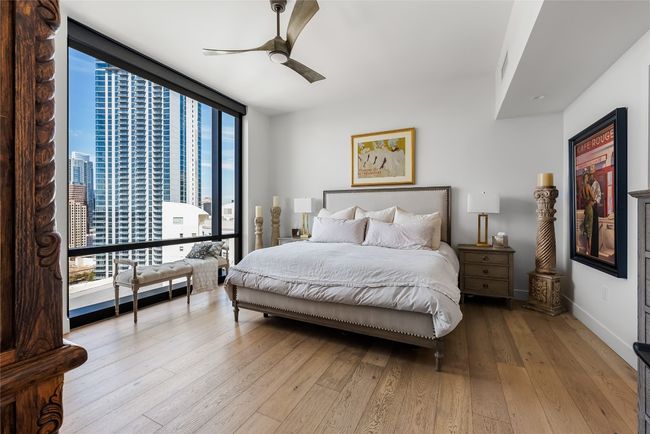 APT-2106 - 70 Rainey St, Condo with 3 bedrooms, 3 bathrooms and 2 parking in Austin TX | Image 5
