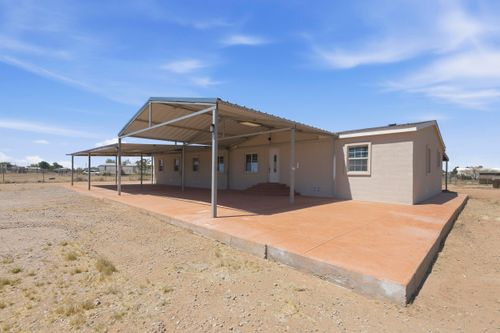 19 Saint Thomas Ave, Los Lunas, NM, 87031-5865 | Card Image