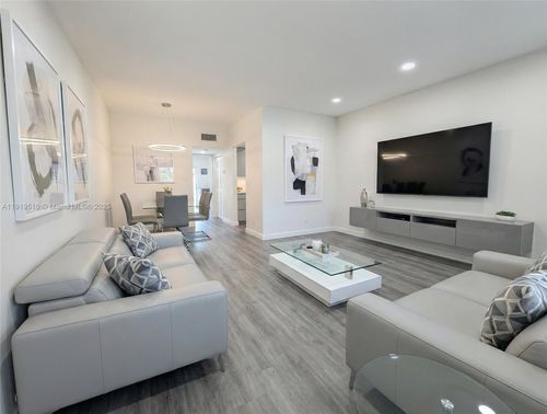 apt-202-3081 Nw 47th Ter, Lauderdale Lakes, FL, 33313-1780 | Card Image