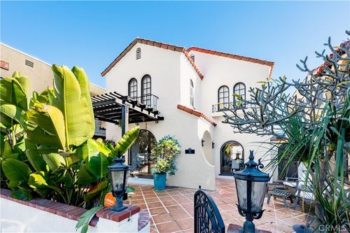 34 Ximeno Ave, Long Beach, CA, 90803-3055 | Card Image