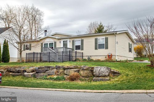 1204 Ghaner Rd, Port Matilda, PA, 16870-7203 | Card Image