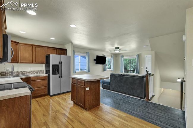 2601 Lynbarton Pt, Townhouse with 3 bedrooms, 3 bathrooms and 1 parking in Colorado Springs CO | Image 11