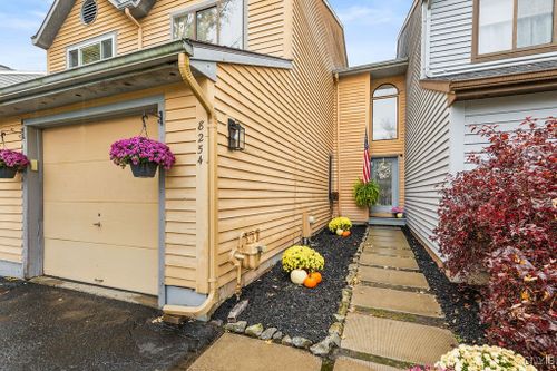 8254 Beehive Circle, Clay, NY, 13090 | Card Image