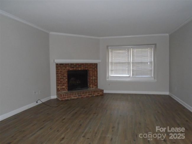 APT-110 - 2141 Selwyn Ave, Condo with 3 bedrooms, 2 bathrooms and null parking in Charlotte NC | Image 5
