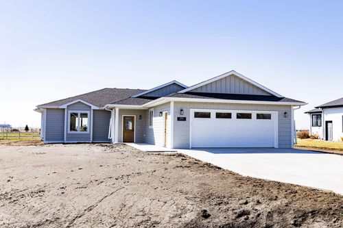 291 Liberty Ln, Horace, ND, 58047-4589 | Card Image