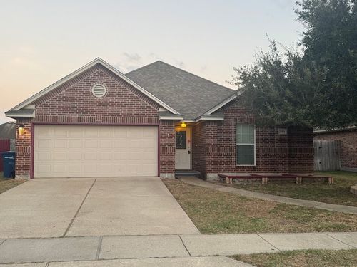 2414 Windblown Dr, Corpus Christi, TX, 78414-3933 | Card Image