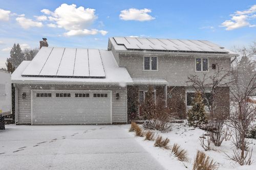 5811 130th Street Ct, Apple Valley, MN, 55124-8711 | Card Image