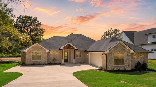 566 Clubhouse Dr, Corsicana, TX, 75109-9597 | Card Image