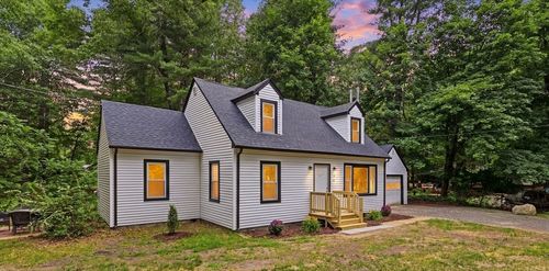 26 Wood Road Ext, Westfield, MA, 01085-4045 | Card Image
