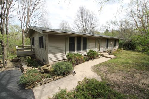 308 Highridge Road, Burlington, WI, 53105 | Card Image