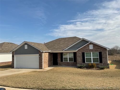1813 S 15th Street, Broken Arrow, OK, 74012 | Card Image