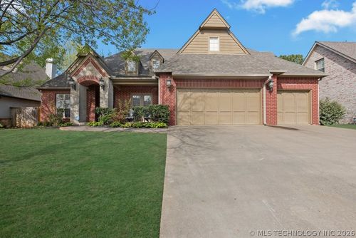 10488 S 87th East Ave, Tulsa, OK, 74133-7039 | Card Image