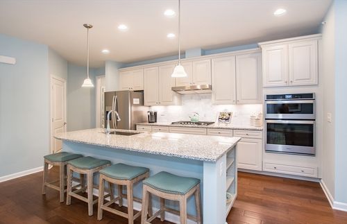 20-10 Weathervane Rd, Canton, MA, 02021-2447 | Card Image