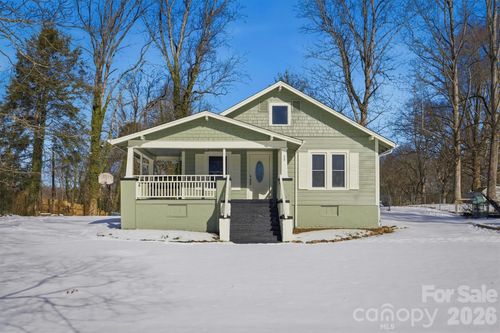 112 Myrtle St, Morganton, NC, 28655-4122 | Card Image