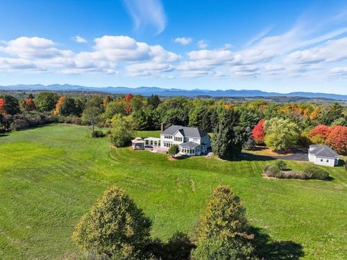 6 Luke Ln, Shelburne, VT, 05482-7258 | Card Image