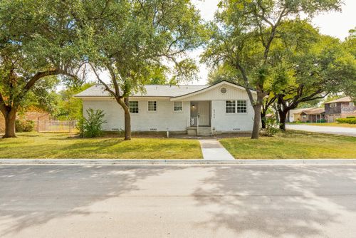 5700 Starling Cir, Haltom City, TX, 76117-2164 | Card Image