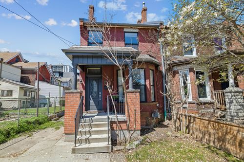 215 Catharine St N, Hamilton, ON, L8L4S7 | Card Image