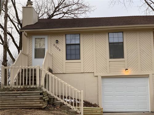 5508 Nw Homer White Rd, Parkville, MO, 64152-3488 | Card Image